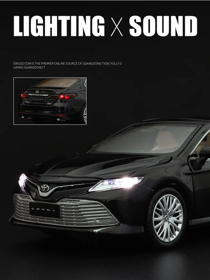 1:32 TOYOTA Camry