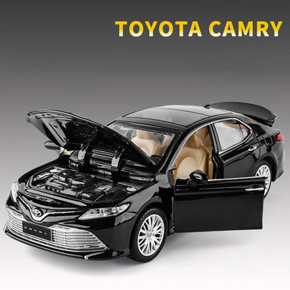 1:32 TOYOTA Camry